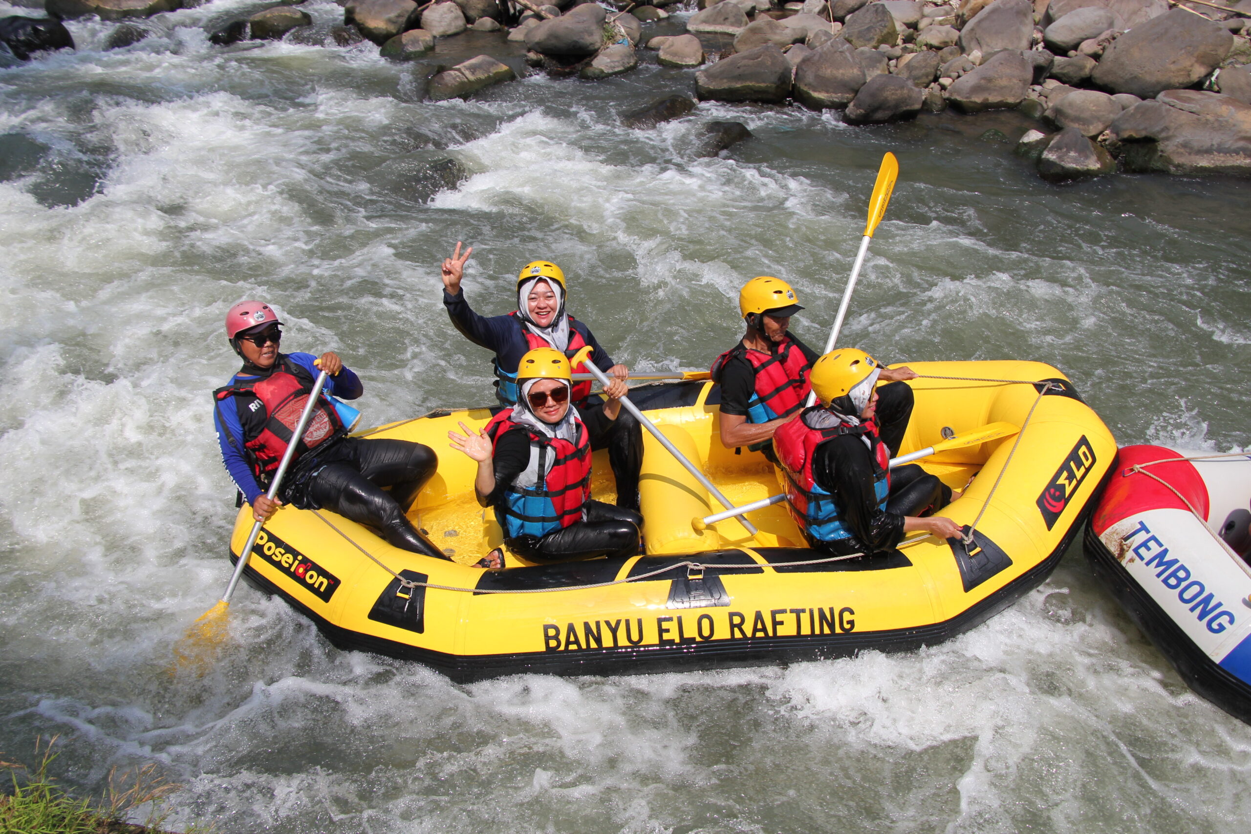 Paket Rafting Cakra